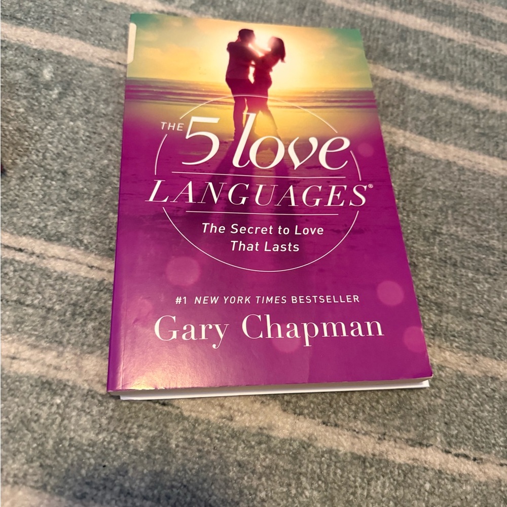 Assorted Relationship Book Collection - Picture 5 of 5